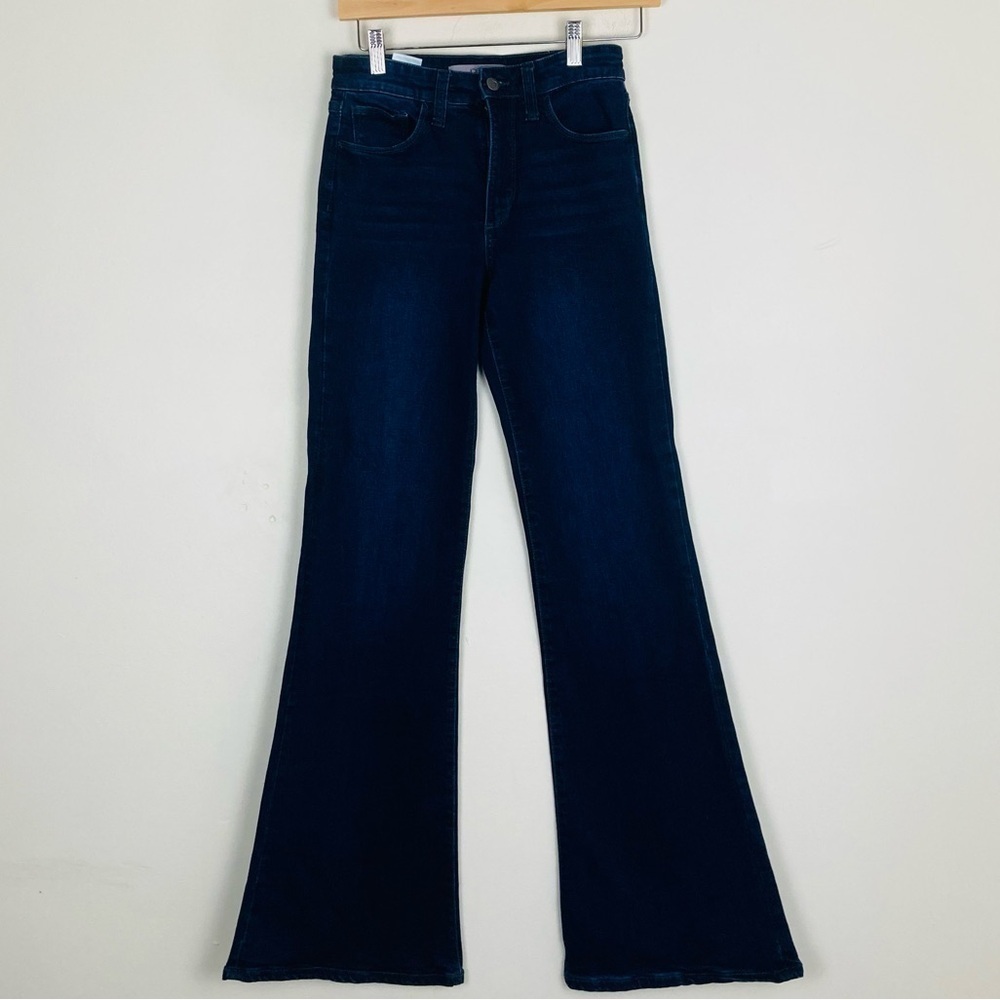 Joe’s Jeans dark denim wide bootcut jeans cotton w/ small amount of stretch. 25